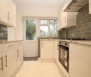 2 bedroom maisonette to rent - Photo 4