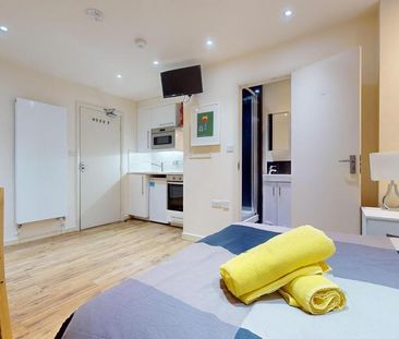 Studio to rent - Photo 1