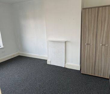 3 Bed Semi-Detached House, Daresbury Road, S2 - Photo 5