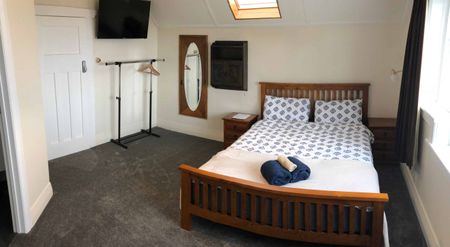 Central City Rooms with Ensuite - Photo 4