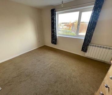 2 bedroom semi-detached house to rent - Photo 4