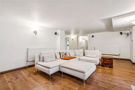 Spacious two bedroom apartment in the centre of Richmond - Photo 5