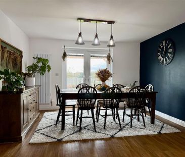 4 bedroom detached house to rent - Photo 4