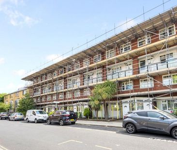 3 bedroom flat to rent - Photo 1