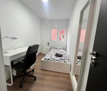 Calle Gasómetro, Madrid, Community of Madrid 28005 - Photo 1