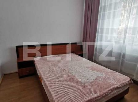 Apartament cu 3 camere, 56 de mp, loc de parcare, zona strazii Mehedinti - Fotografie 3