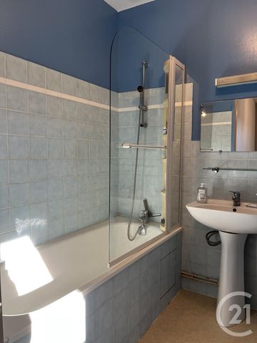 Location Appartement 2 pièces 37m² SOUILLAC 46200 - Photo 5