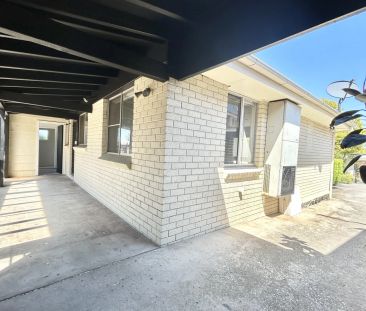 Beautifully renovated double-storey home perfect for growing families - Photo 6