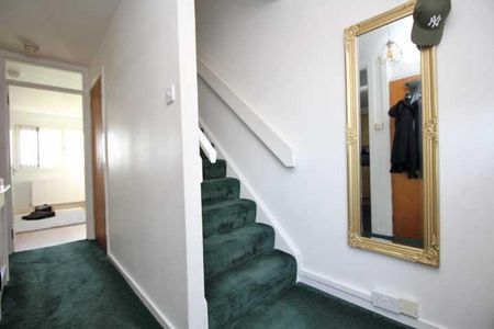 2 bedroom duplex to rent - Photo 3