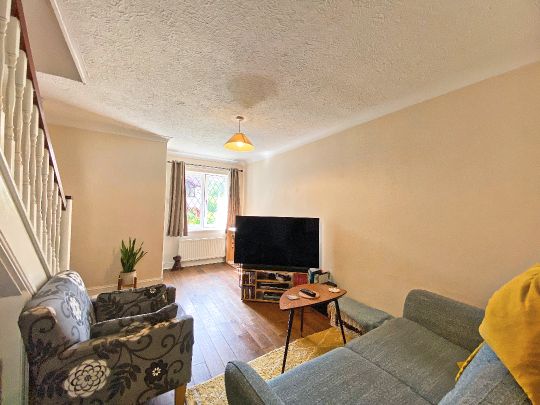 Wild Herons, Hook, RG27 - Photo 1