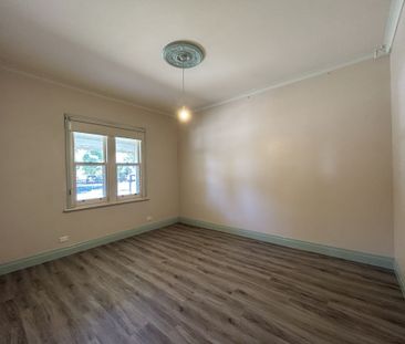 SECURE THREE BEDROOM HOME - Photo 4