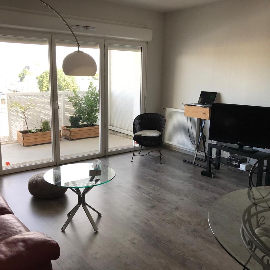 Location Appartement 4 pièces 81m² CENON 33150 - Photo 1
