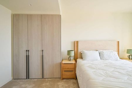 3 bedroom flat to rent - Photo 2