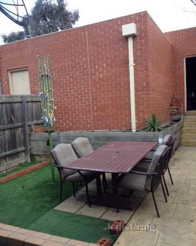 16 Millward Street, Brunswick - Photo 3