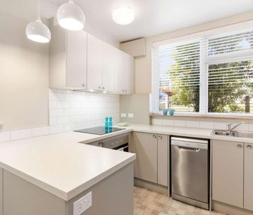 Centrally located, ground floor apartment - Photo 3