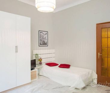 Stanza in appartamento di 92 m² a Milano - Photo 4