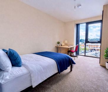 3 bedroom apartment to rent - Photo 4