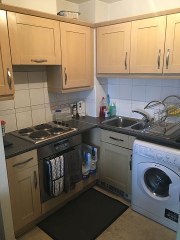 2 Bed Flat, City Gate House, IG2 - Photo 5