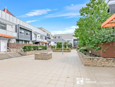 216/2 Aberdour Avenue, 2155, Rouse Hill Nsw - Photo 5