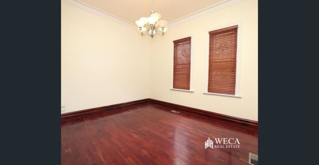 Stylish Family Home in Ascot Vale - Photo 1