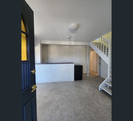 9 Wistaria Street, Wyoming, NSW 2250 - Photo 4