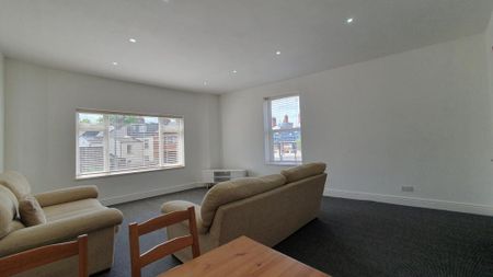 2 bedroom flat to rent - Photo 3