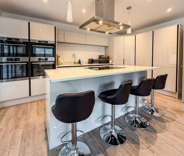 3 bedroom detached house to rent - Photo 5