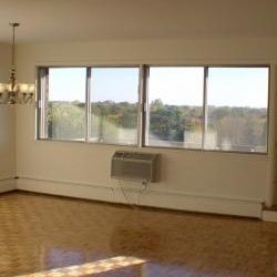 Appartement 3 chambres à louer Côte-Saint-Luc à 5150 MacDonald - Photo 2