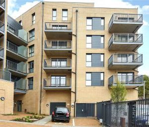 1 Bedrooms Flat to rent in 53 Clarence Avenue, Gants Hill IG2 | £ 288 - Photo 1