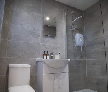 3 bedroom terraced house to rent - Photo 6