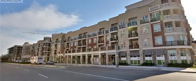 213 - 216 OAK PARK BOULEVARD | 213 - 216 OAK PARK BOULEVARD, Oakville - Photo 1