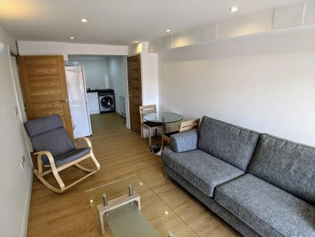 1 bedroom flat to rent - Photo 5