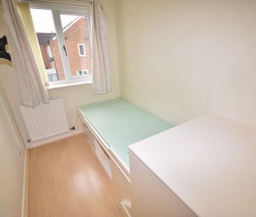 3 bedroom semi-detached house to rent - Photo 4