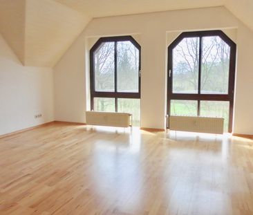 Gemütliche 2-Zimmer-Dachgeschosswohnung mit Balkon in Troisdorf-Sie... - Photo 3