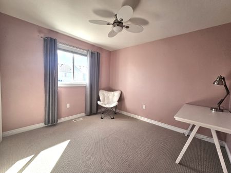 For Lease - 6412 Shapton Crescent, Niagara Falls, Ontario - Photo 2