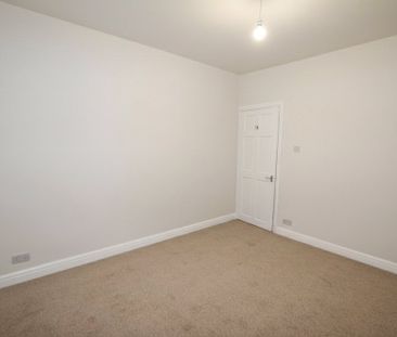 Arundel Road, Harold Wood, Romford, Essex, RM3 - Photo 2