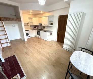 Studio to rent - Photo 2