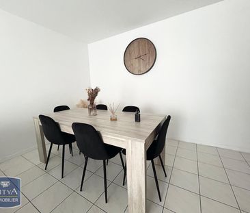 Location Appartement 3 pièces 63m² CAMBRAI 59400 - Photo 3
