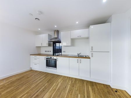 2 bedroom flat to rent - Photo 5