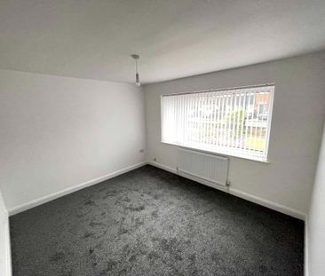 2 bedroom bungalow to rent - Photo 2