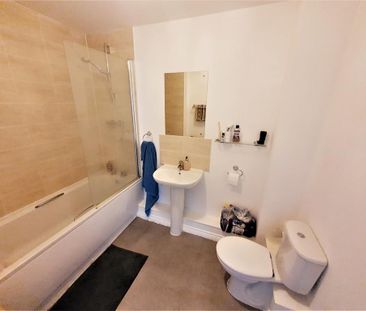 2 bedroom flat to rent - Photo 6