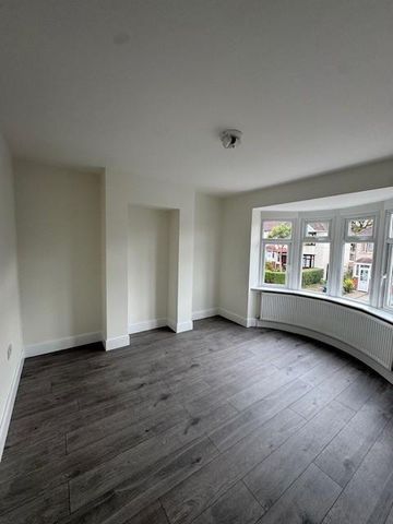 3 bedroom terraced house to rent - Photo 5