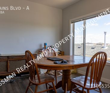 3 Bed 2 Bath Upper level townhouse in Pilot Butte - Photo 1