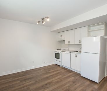 All Inclusive 1 Bedroom Lower Unit in Welland!! - Photo 4