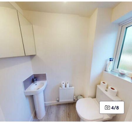 Room in a Shared House, South Parkway, LS14 - Photo 4