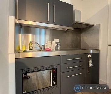 1 bedroom flat to rent - Photo 5