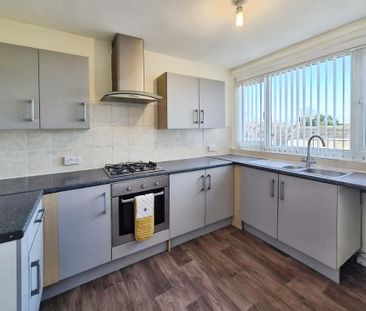 2 bedroom maisonette to rent - Photo 4