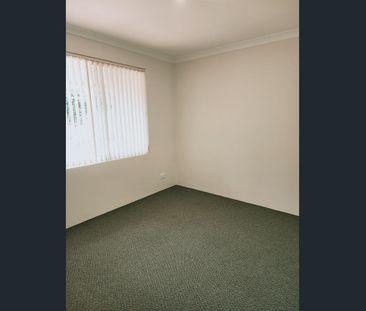 Lovely 4x2 Family Home - Photo 4