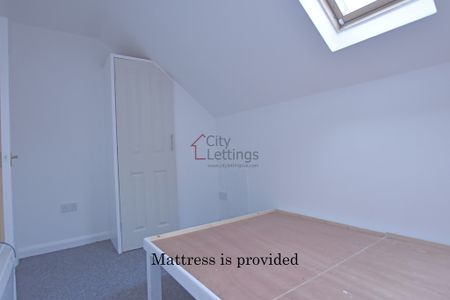 1 Bedroom Apartment - Photo 4