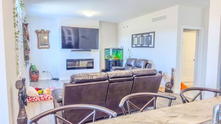 For Lease - 3 Oxford Terrace, St. Thomas, Ontario - Photo 4